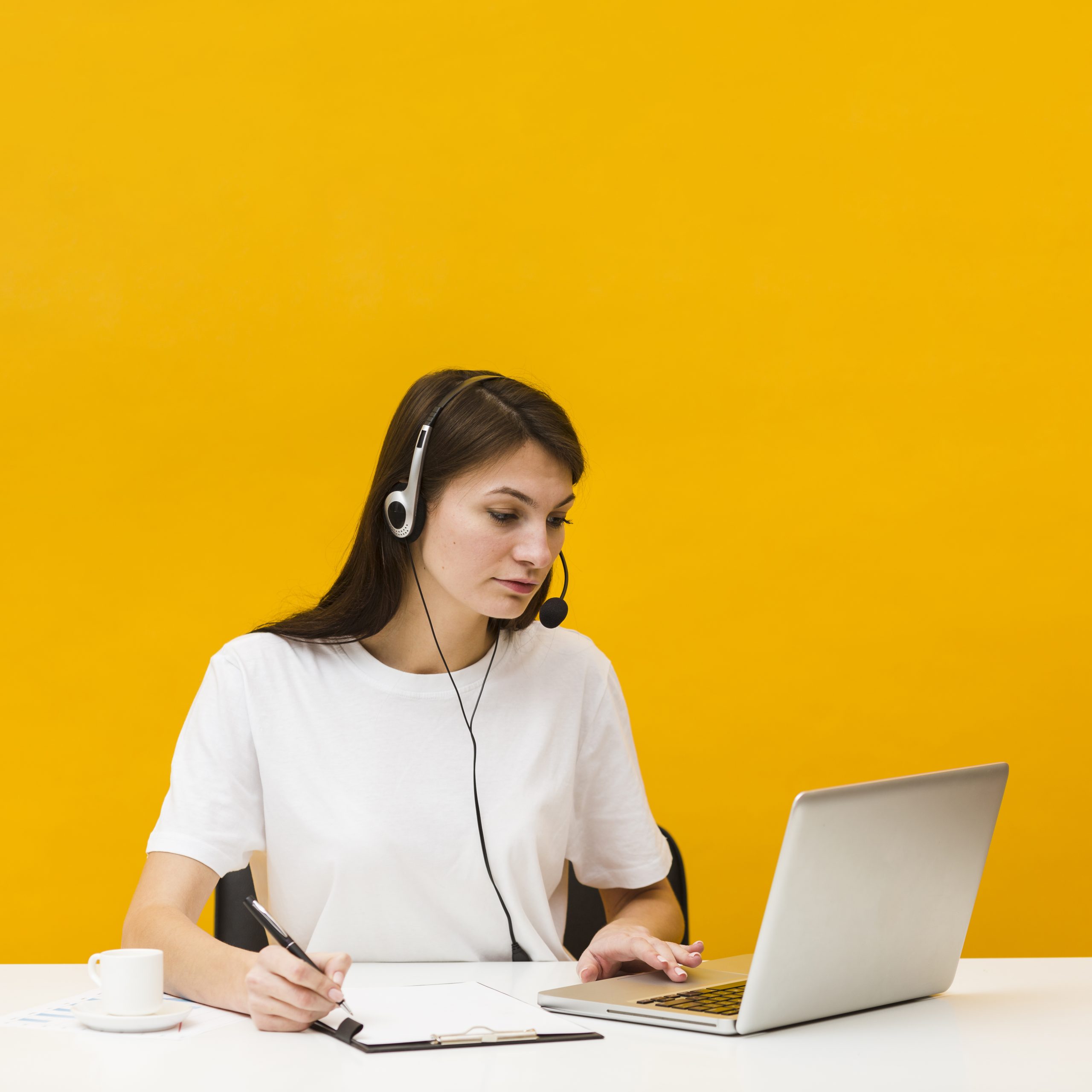 HR vs Marketing: Which MBA Specialization Pays More in 2026?